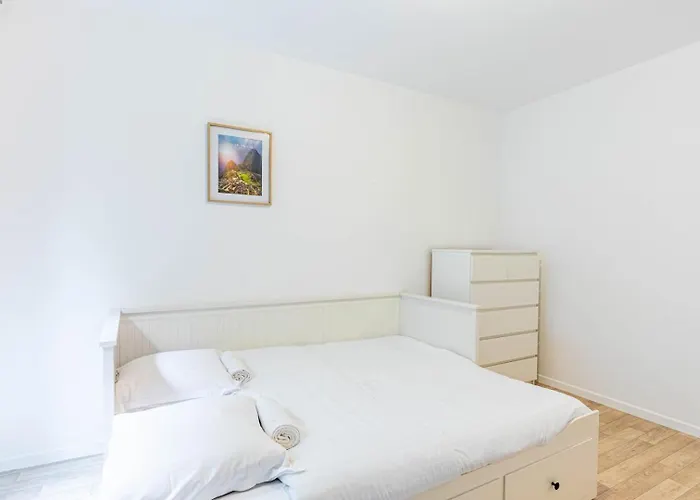 Guestready - Charming With A Small Garden *